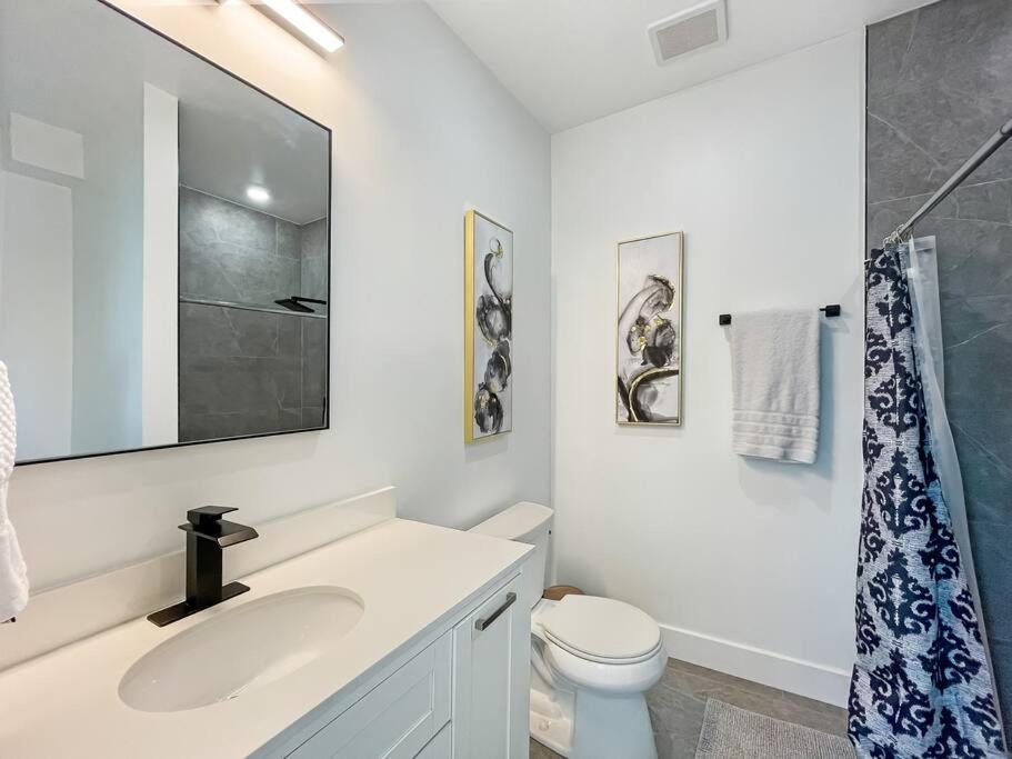 Central Dc Apt , City Skyline View , Close To All Washington Exterior foto